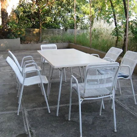 Family-friendly Retreat تْسْغيكفانِتْسا